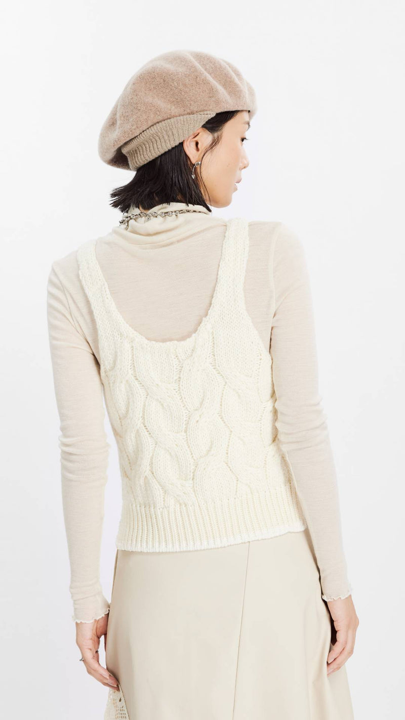 Chunky Cable Knit Vest