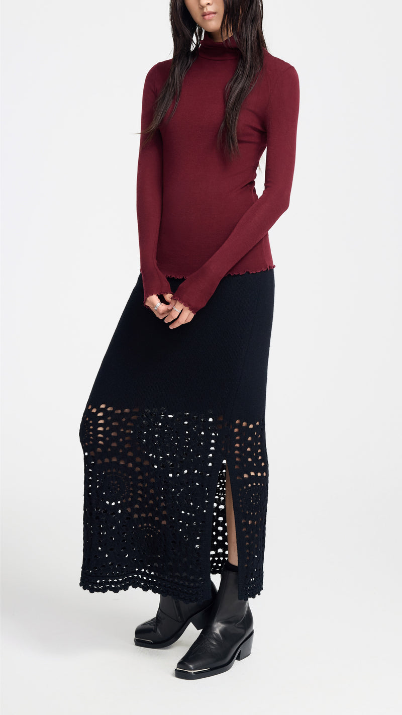 Turtle Neck Slim Cut Top