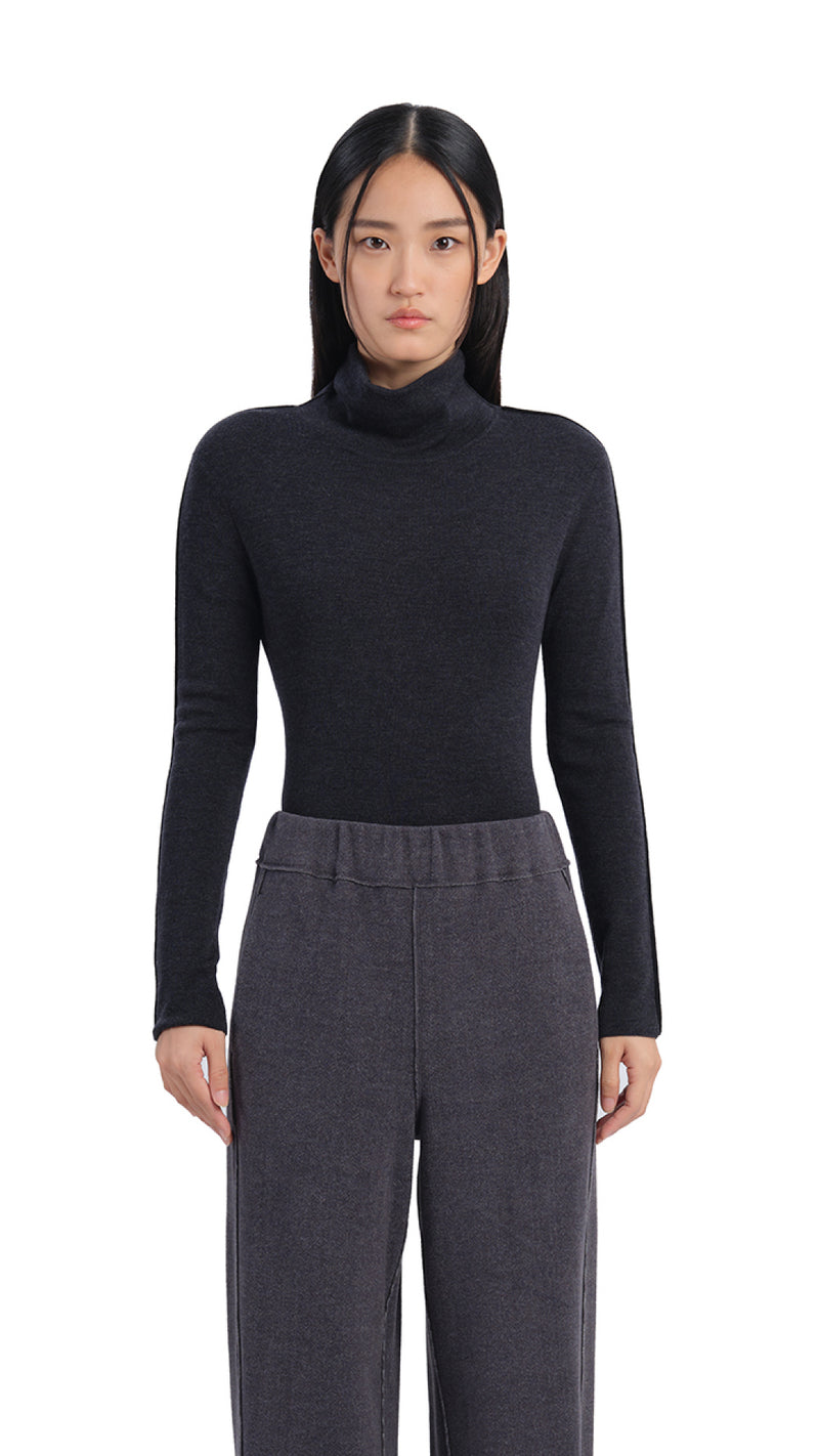 Mock-Neck Wool Tight Top