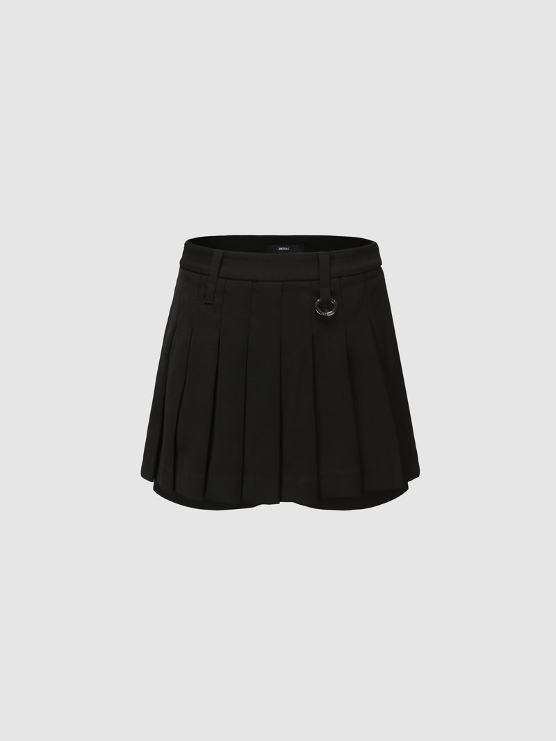 Shorts With Pleated Details