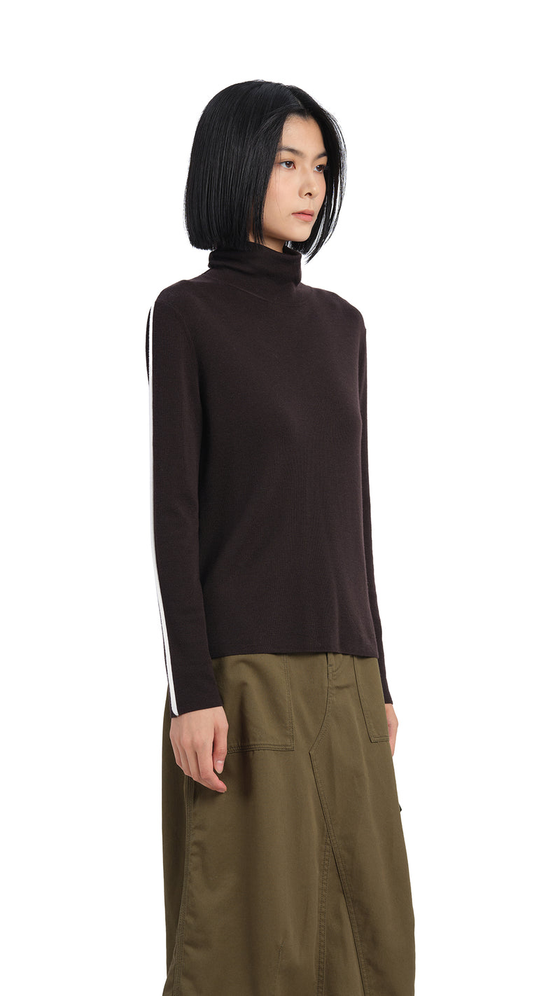 Contrast Trims Turtle Neck Top