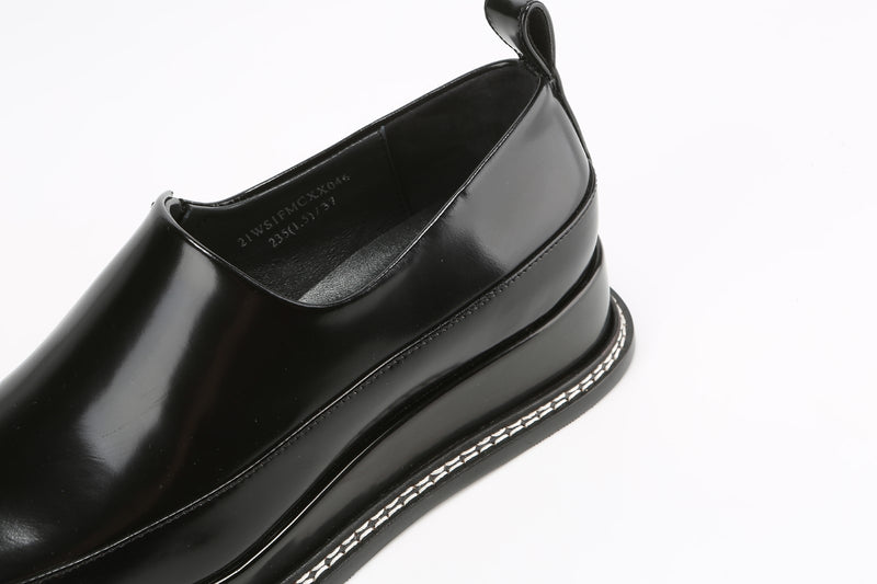 Ladies Glossy Flatform Flats