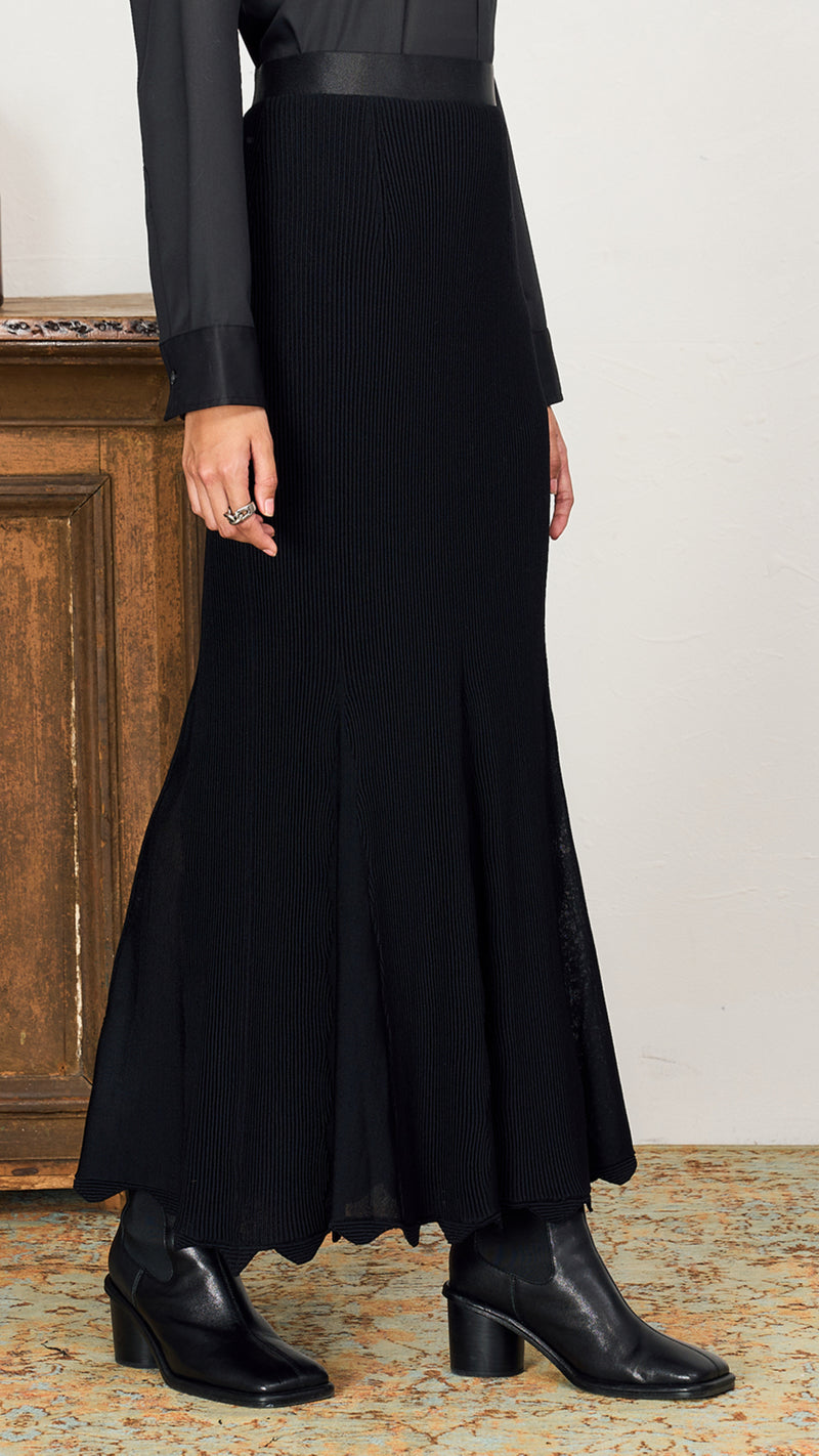 Lace Hem Knitted Skirt